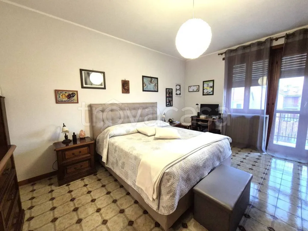 Chambres - Two-Storey Apartment with Balcony in Vinovo