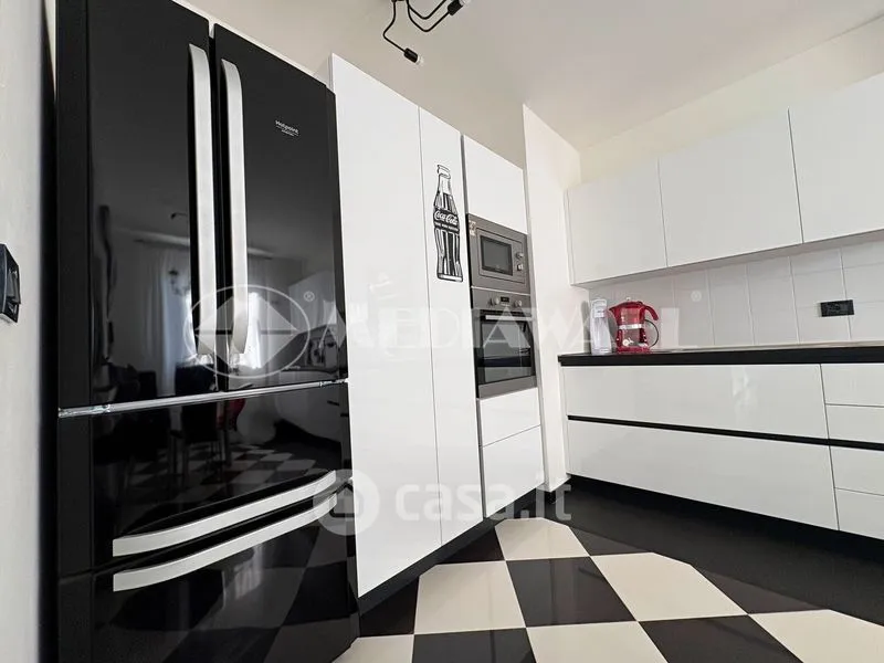 Cuisine - Bifamiliar House with Solar Panels in Aviano