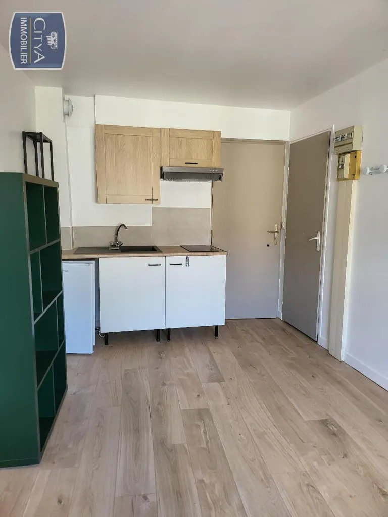 Cuisine - Appartement Rénové au Calme à Poitiers