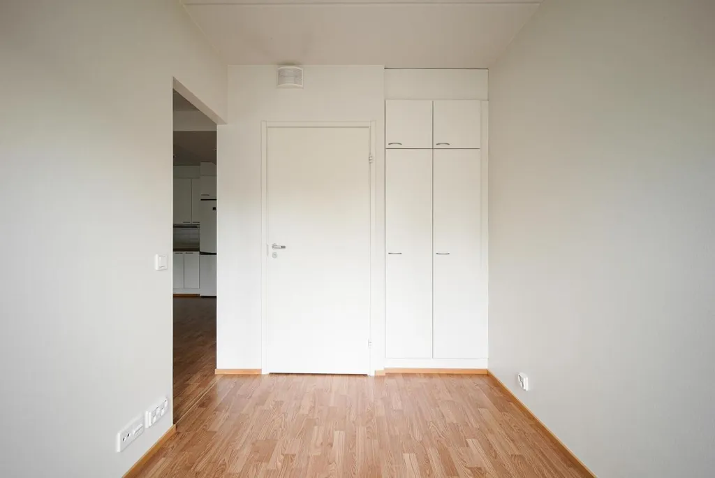 Entrée - Modern Flat with Balcony in Keljo, Jyväskylä