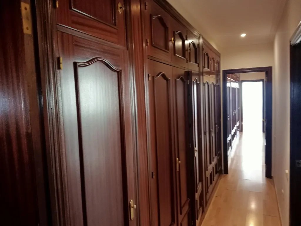 Pièces - Spacious Apartment with Terrace in La Florida
