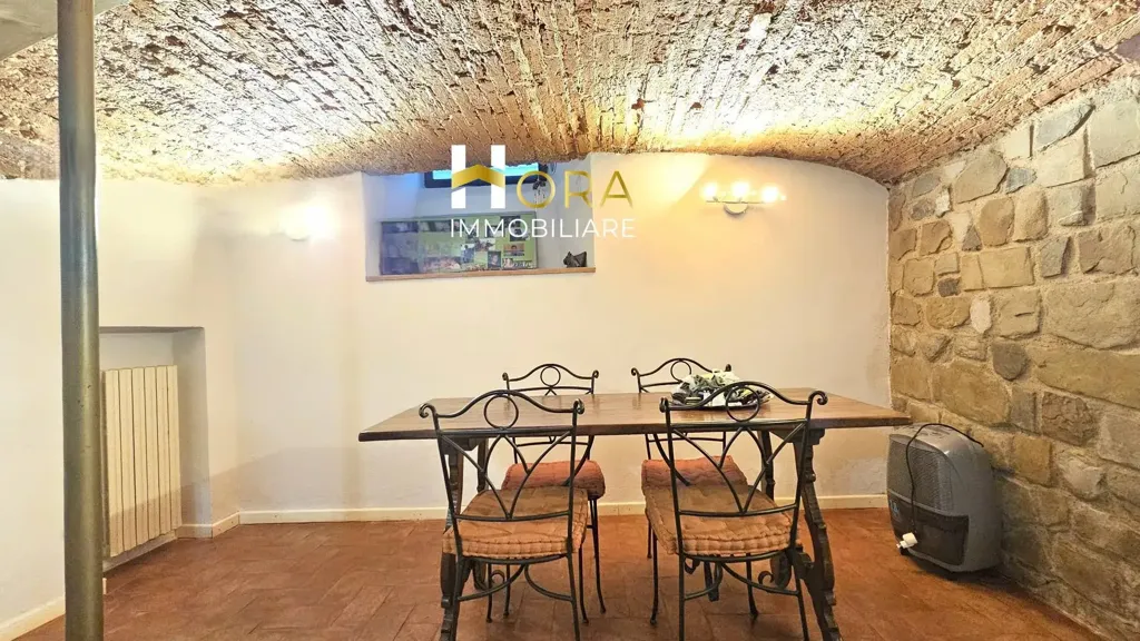 Salle à manger - Historic Trilocale in Florence's Castello
