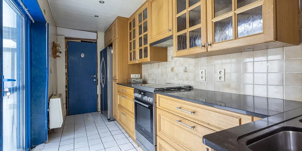 Köök - Renovatable Terraced House with Garden in Mortsel