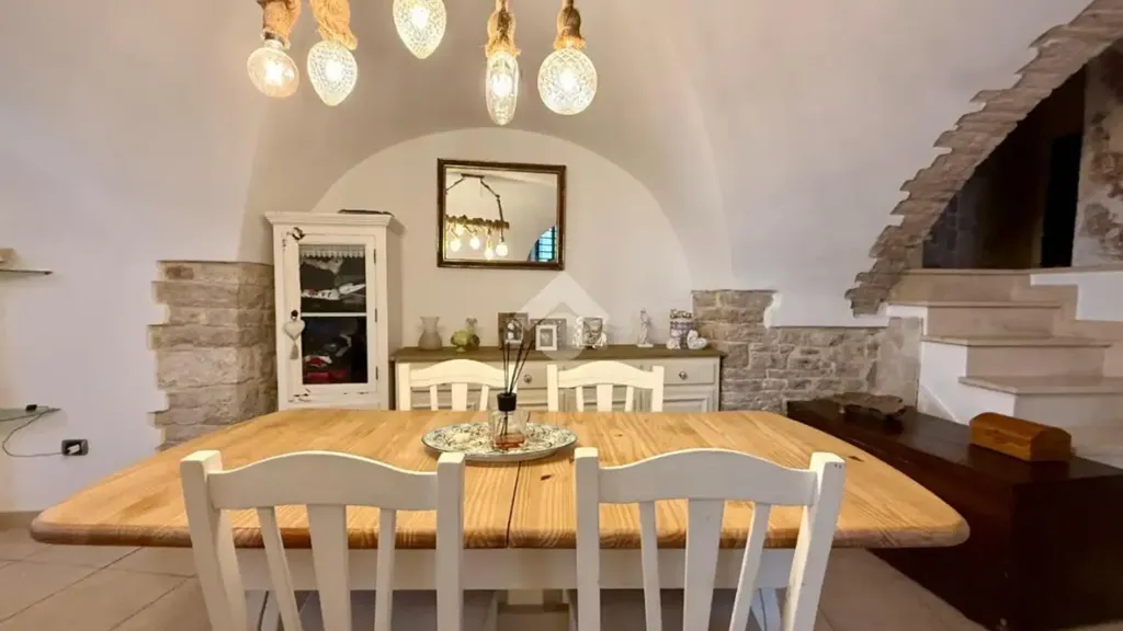 Söögituba - Characterful 3-Bedroom in Bitonto's Historic Centre