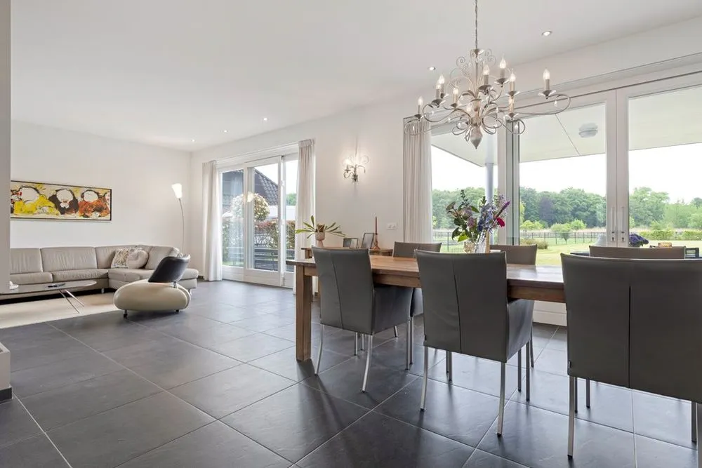 Söögituba - Eco-Friendly Villa with Solar Panels in Venlo
