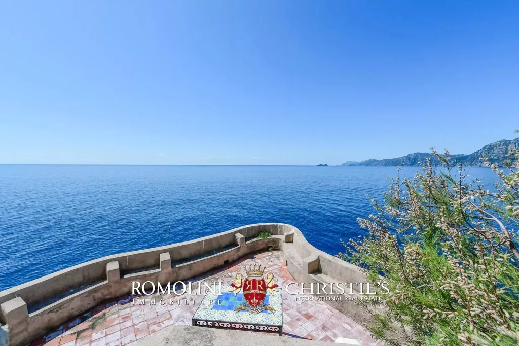 Terrass - Waterfront Villa with Sea Access on Amalfi Coast