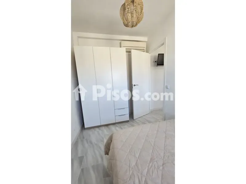 Magamistoad - Studio with New Kitchen on Ruiz Jiménez Avenue