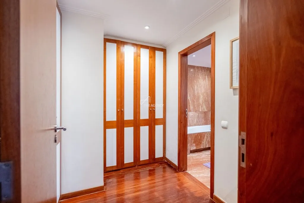 Entrée - Luxury Villa with Pool in Guia, Lisbon