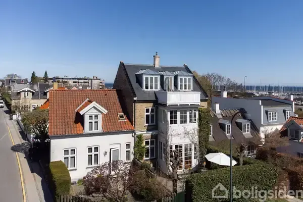 Vue aérienne - Charming Villa with Øresund View in Charlottenlund