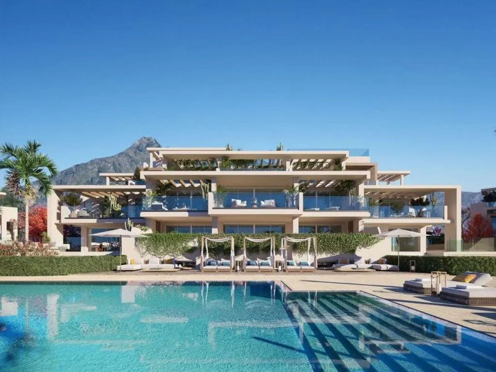 Bassein - Luxury Flat with Private Pool in Marbella