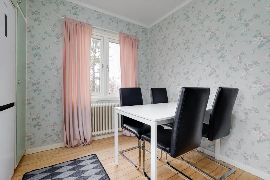 Söögituba - Charming House with Garden in Laxå