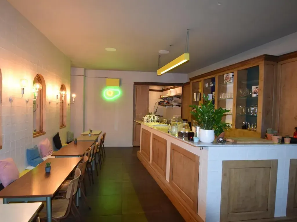 Pièces - Local Commercial avec Vue sur la Schelde à Anvers