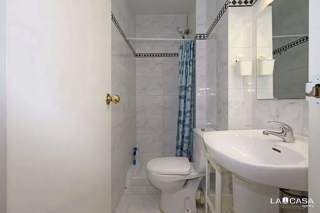 Salles de bain - Triplex Penthouse with Private Solárium in Santa Eulàlia