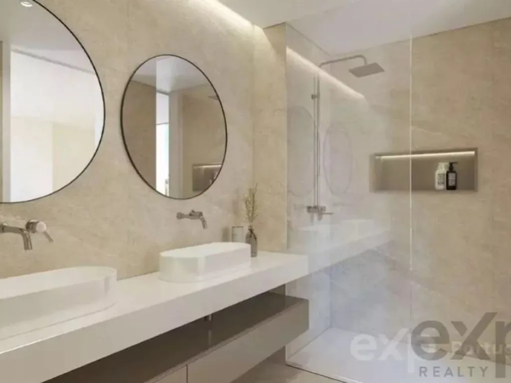 Salles de bain - Two-Bedroom Apartment with Garden View in Funchal