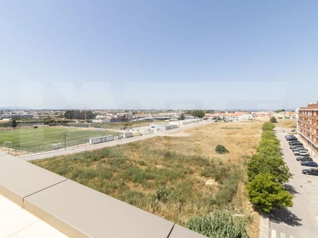Rõdu - Luxury Duplex with Private Parking in Montijo