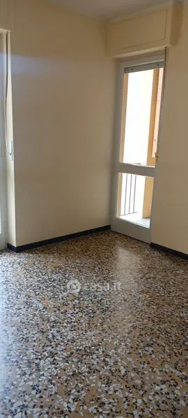 Pièces - Bright Trilocale with Balcony in Asti