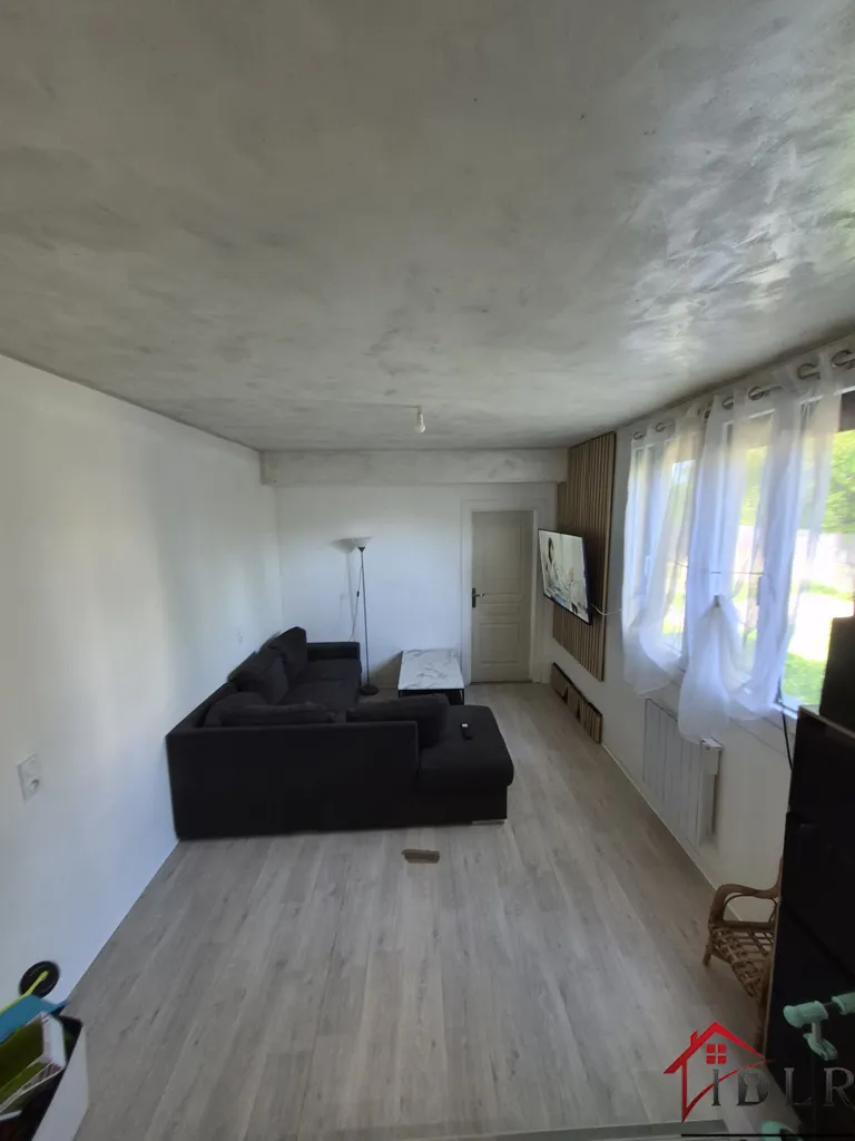 Séjour - Appartement 5 Pièces avec Terrasse à Beure