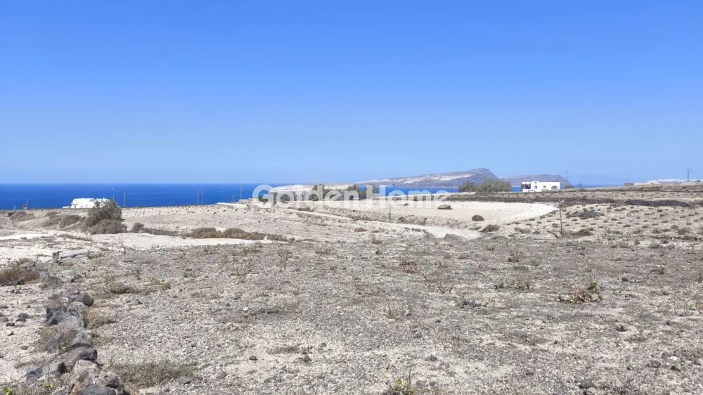 Jardin - Plot with Sea View in Santorini Acrotiri