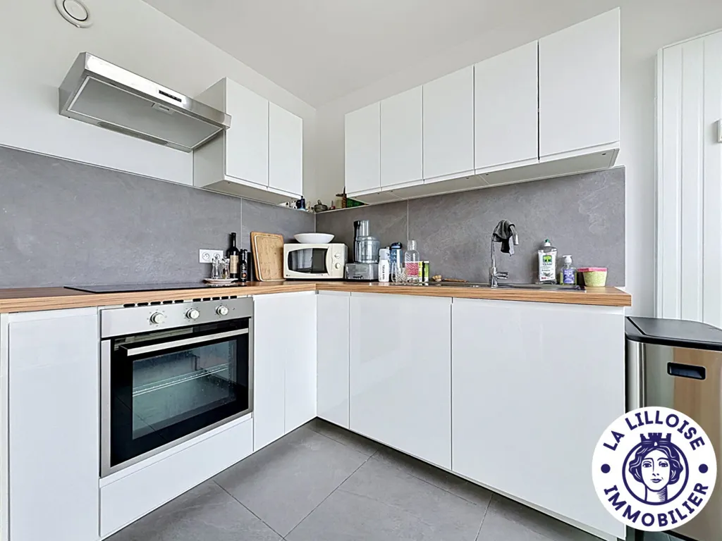 Kitchen - Luxury Flat with Panoramic View in Lambersart