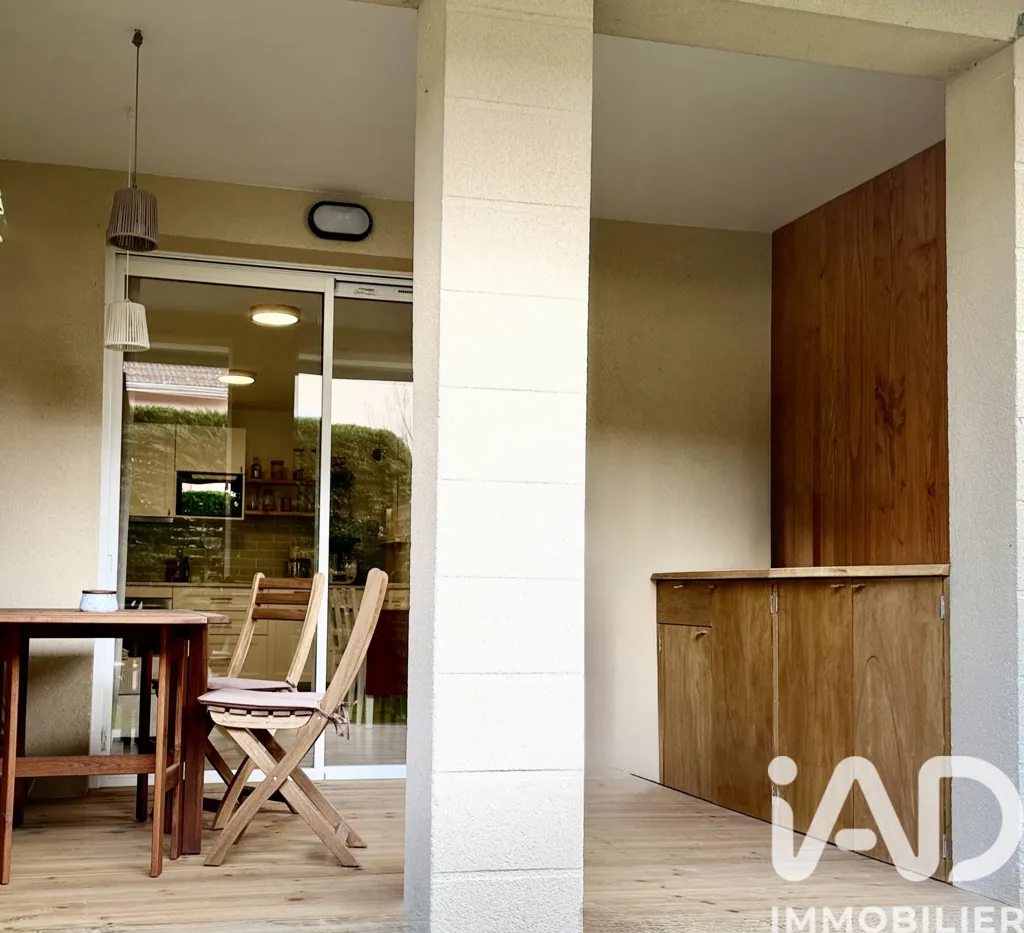 Terrasse - Appartement Rénové avec Terrasse au Teich