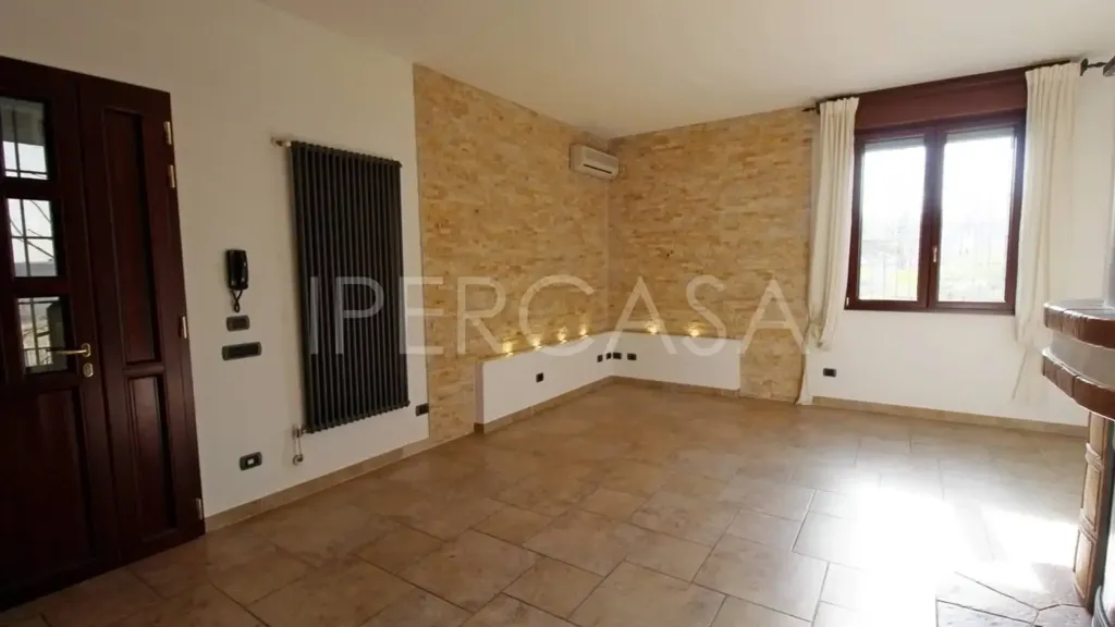 Séjour - Rustic Villa with Dual Units in Formigine