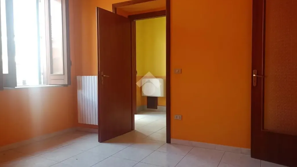 Pièces - Semi-detached House with Attic in Montefalcione