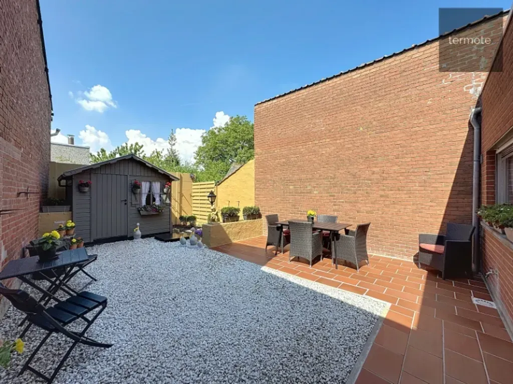 Aed - Continuously Modernised House in Oeselgem