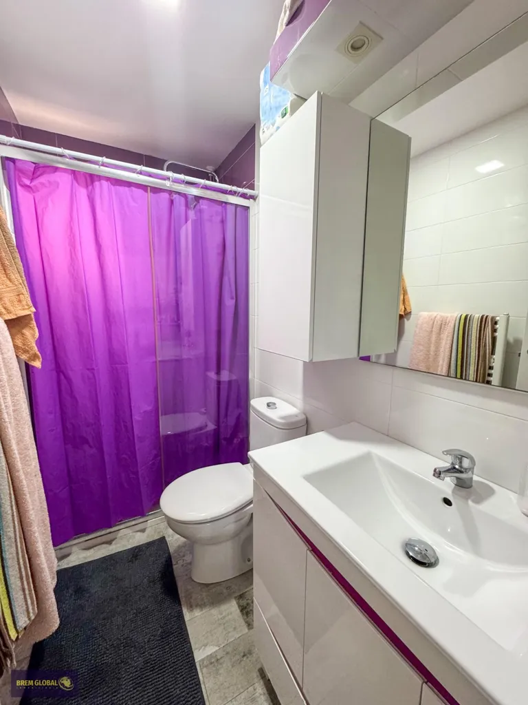 Vannitoad - Fully Renovated Flat with Terrace in Madrid