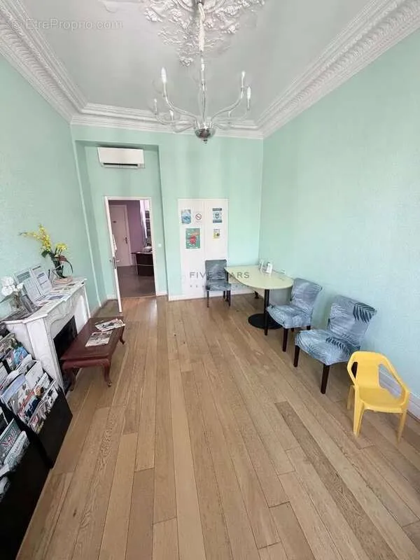 Elutuba - Luxury Apartment with Business Potential in Nice