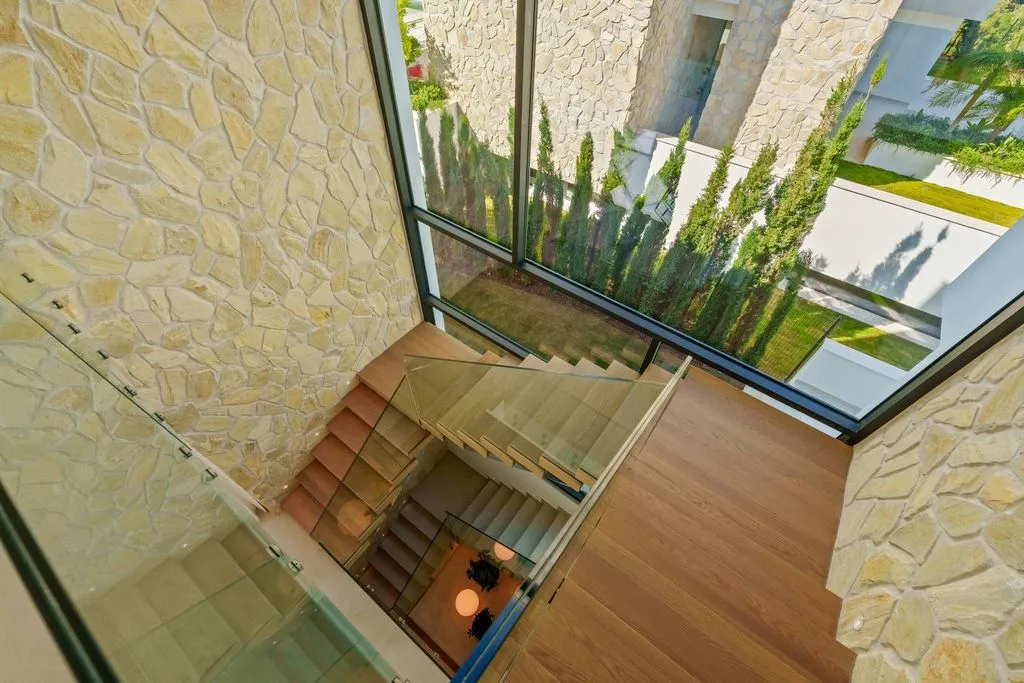 Pièces - Luxury Villa with Infinity Pool in La Quinta