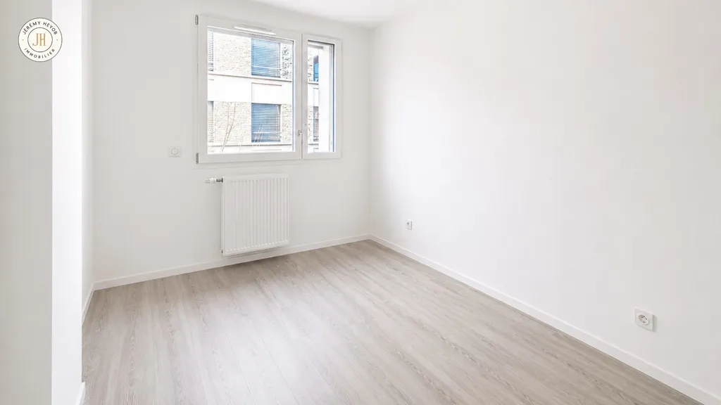 Toad - Modern Flat with Balcony in Saint-Priest Centre-Ville