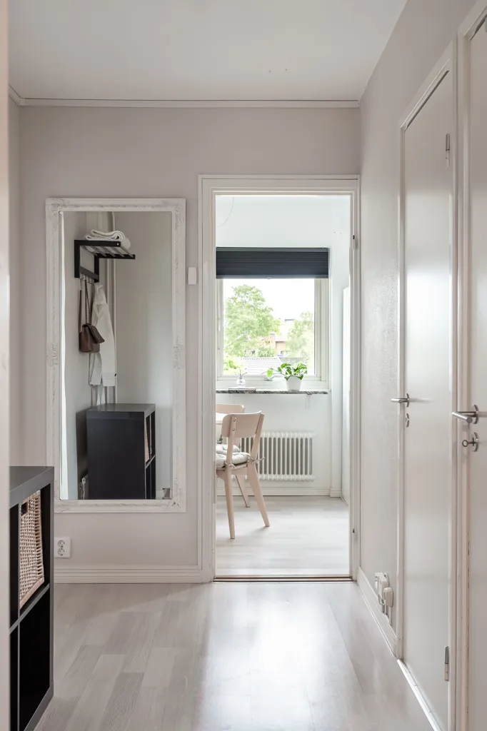 Entrée - Bright 1st Floor Flat with Stylish Materials in Hässleholm