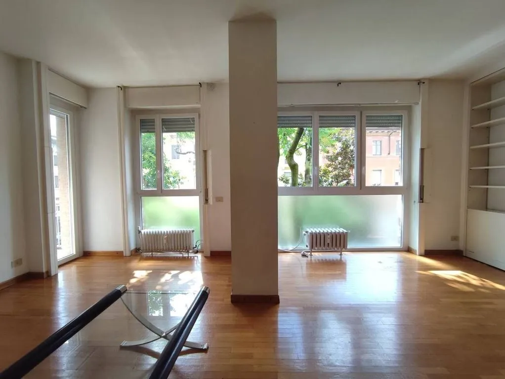 Elutuba - Luxury Trilocale with Balcony in Milan