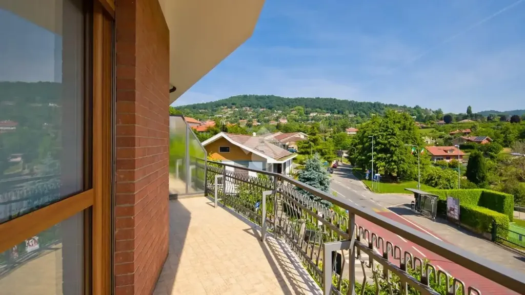 Balcon - Villa with Panoramic Terraces in Pecetto Torinese