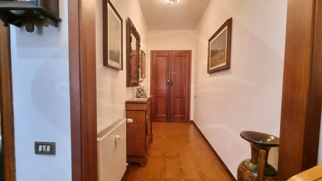 Esik - Apartment with Terrace near Empoli Stadium