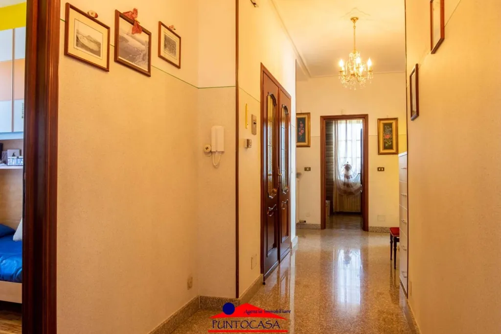 hallway_entrance