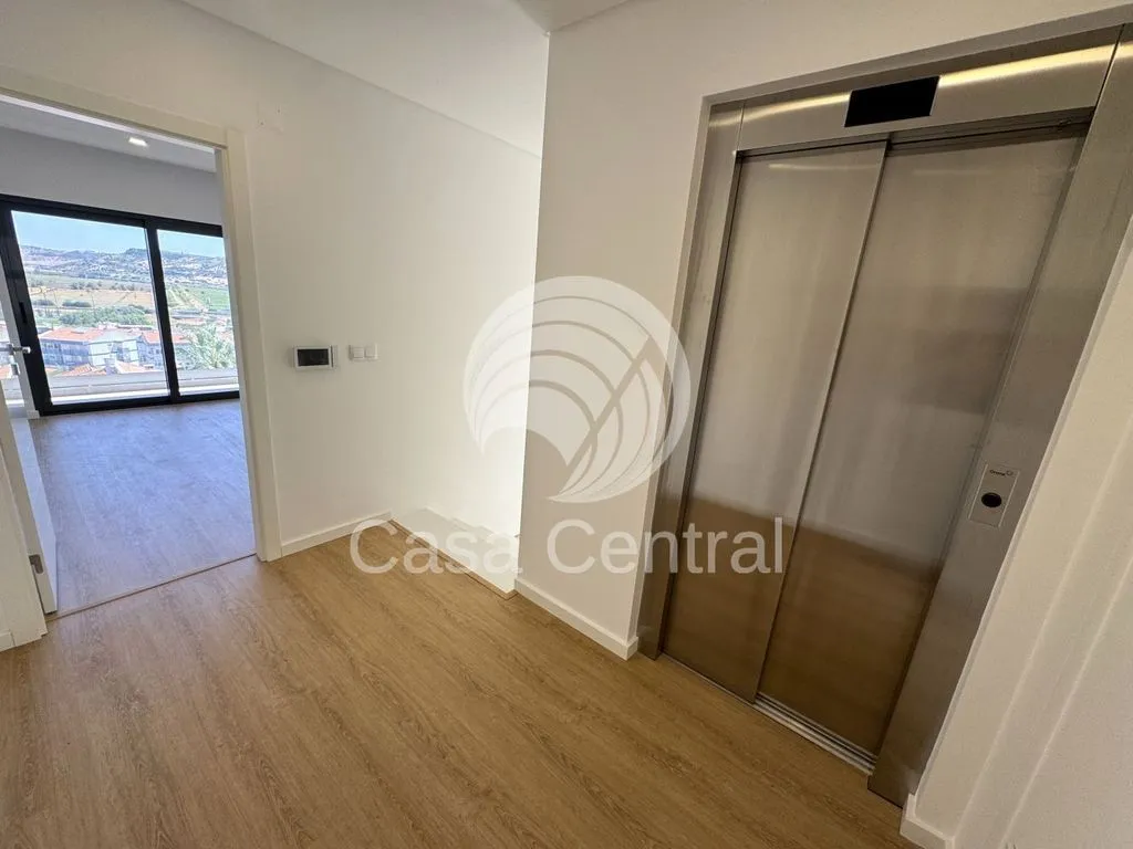Esik - Luxury House with Pool in Loures