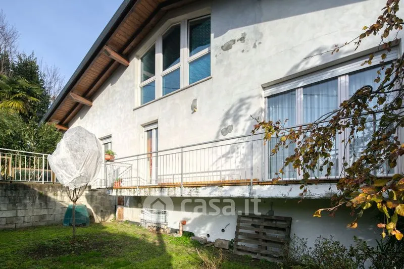 Jardín - Villa with Lake View in Verbania