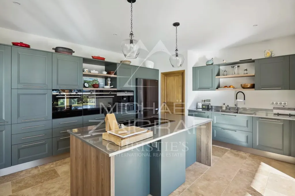 Cuisine - Maison Provençale Moderne avec Vue Panoramique