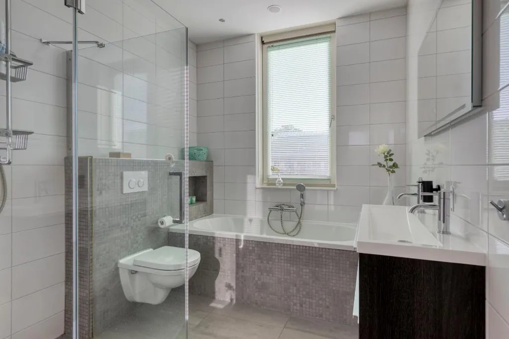Bathrooms - Modern Corner House with Garden in Strijp-R, Eindhoven
