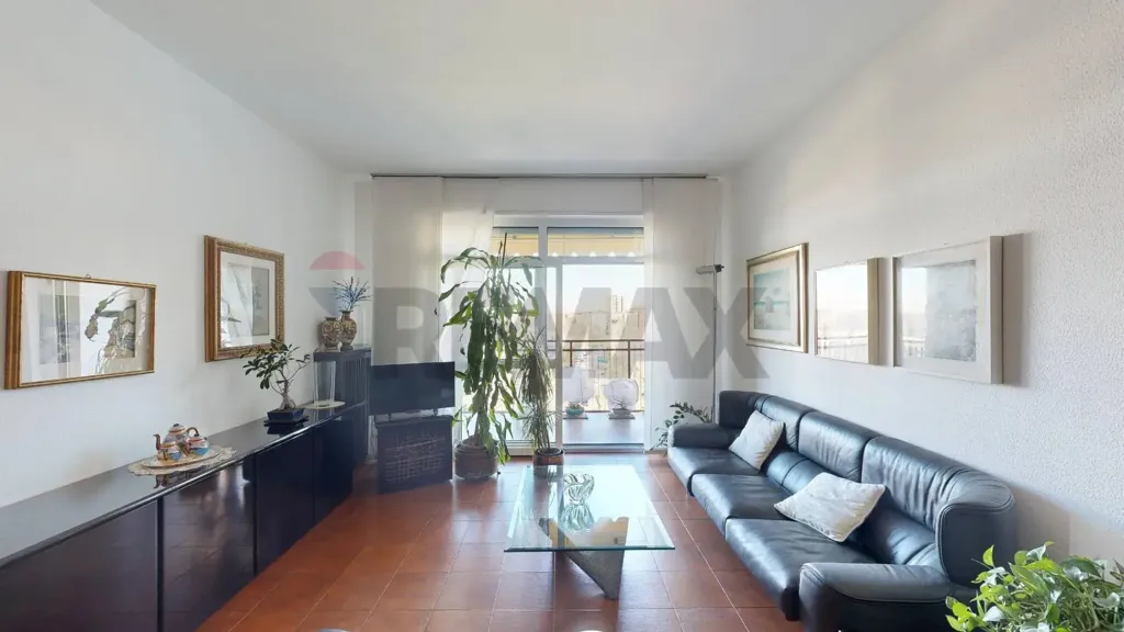 Séjour - Four-Bedroom Apartment with Balcony in Milan