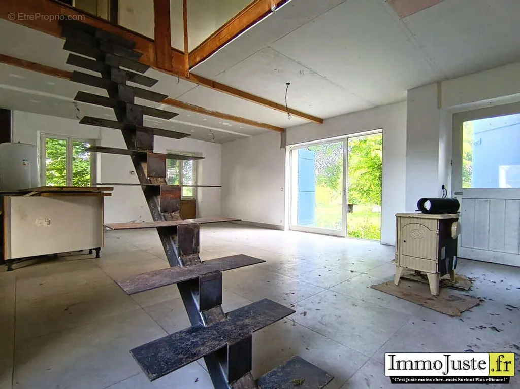 Pièces - Maison à Rénover avec Jardin à Beuvardes