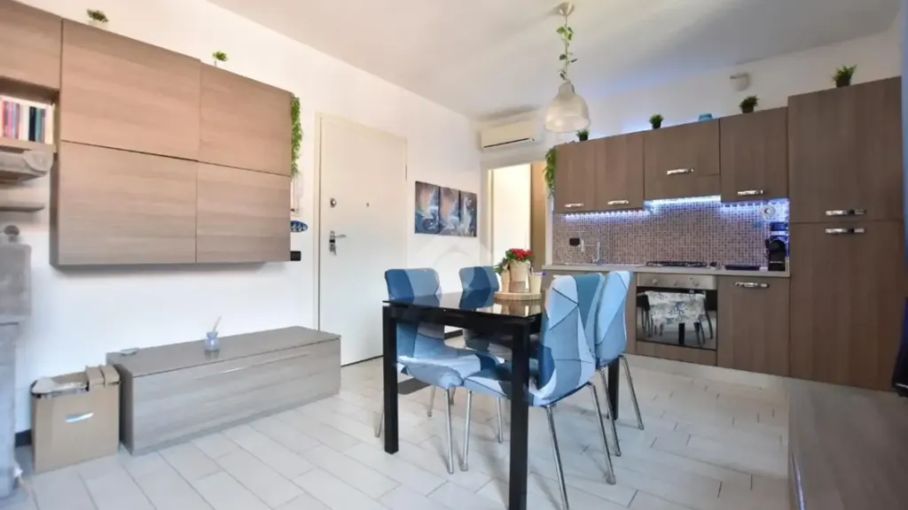 Dining Room - Studio Flat with Balcony in Vignate
