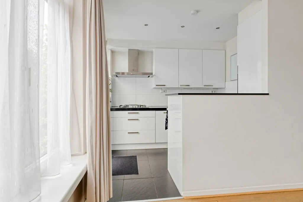 Cuisine - Corner House with Garden in Dordrecht
