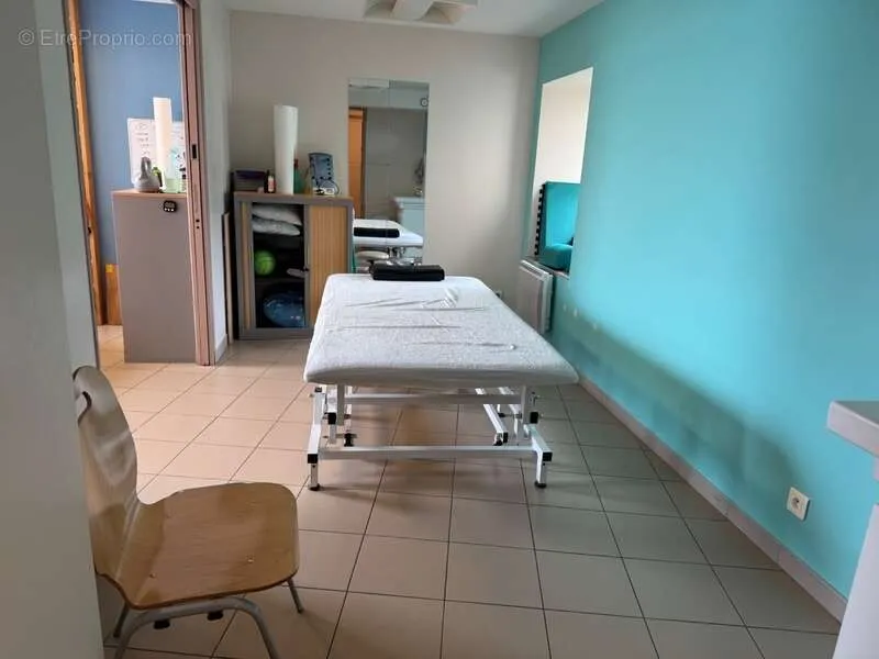 Chambres - Immeuble de Rapport en Centre-Ville à Parigné-l'Évêque