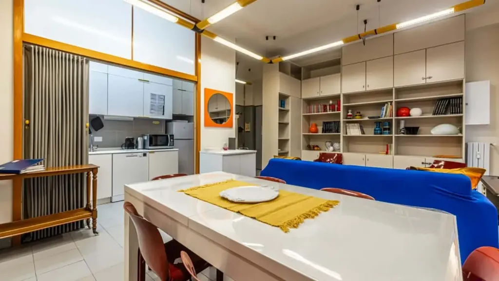 Söögituba - Studio Apartment with Balcony in Milan