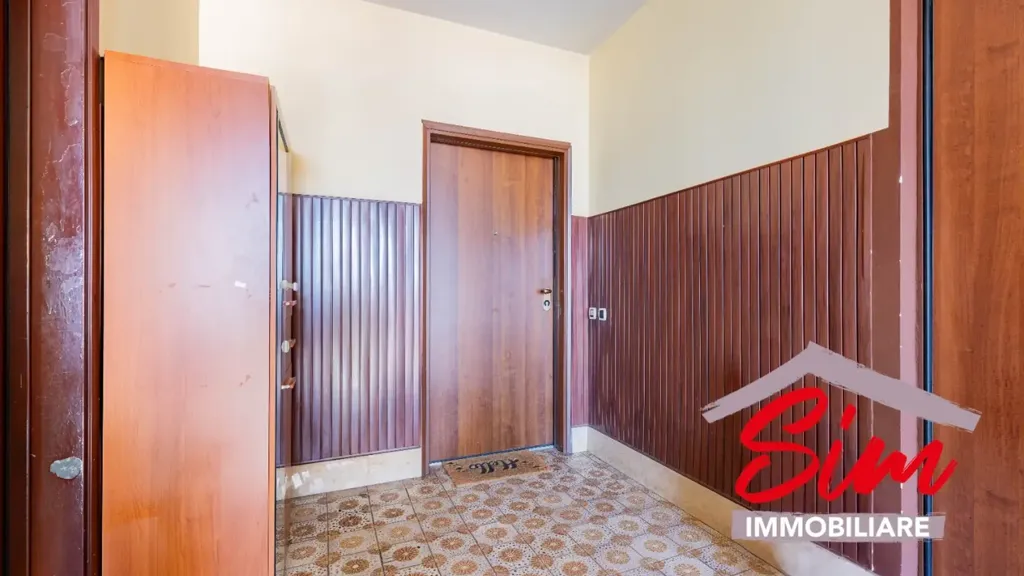 hallway_entrance