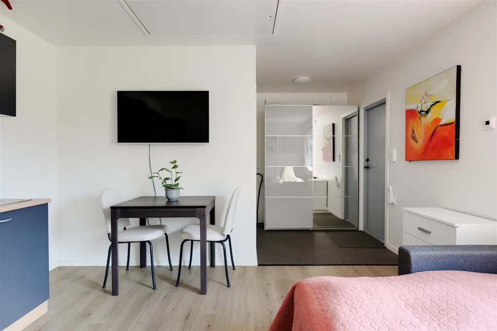 Bedrooms - Modernised Villa with Guesthouse in Malmö