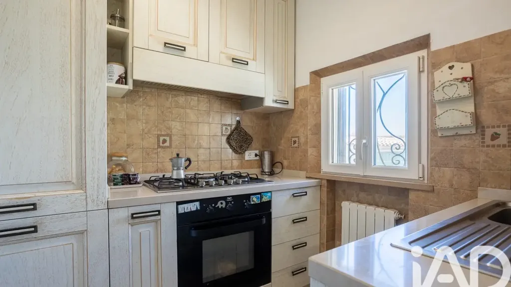 Cuisine - Rustic Villa with Panoramic Views in Massignano