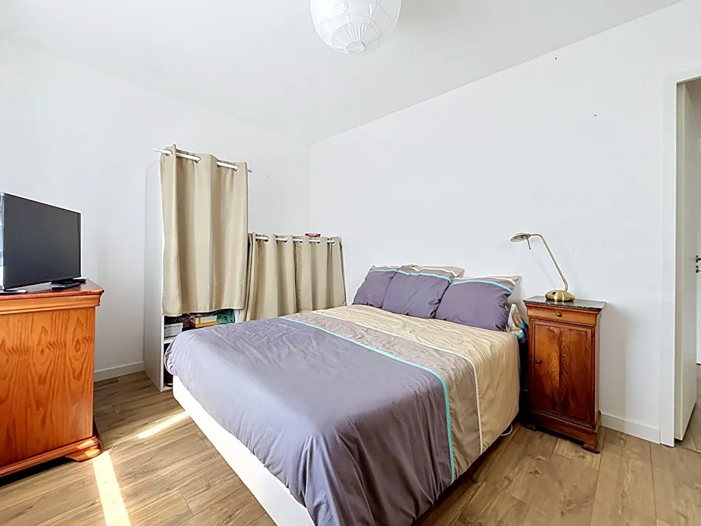Chambres - Appartement PMR 3 Pièces au Centre de Plougonvelin
